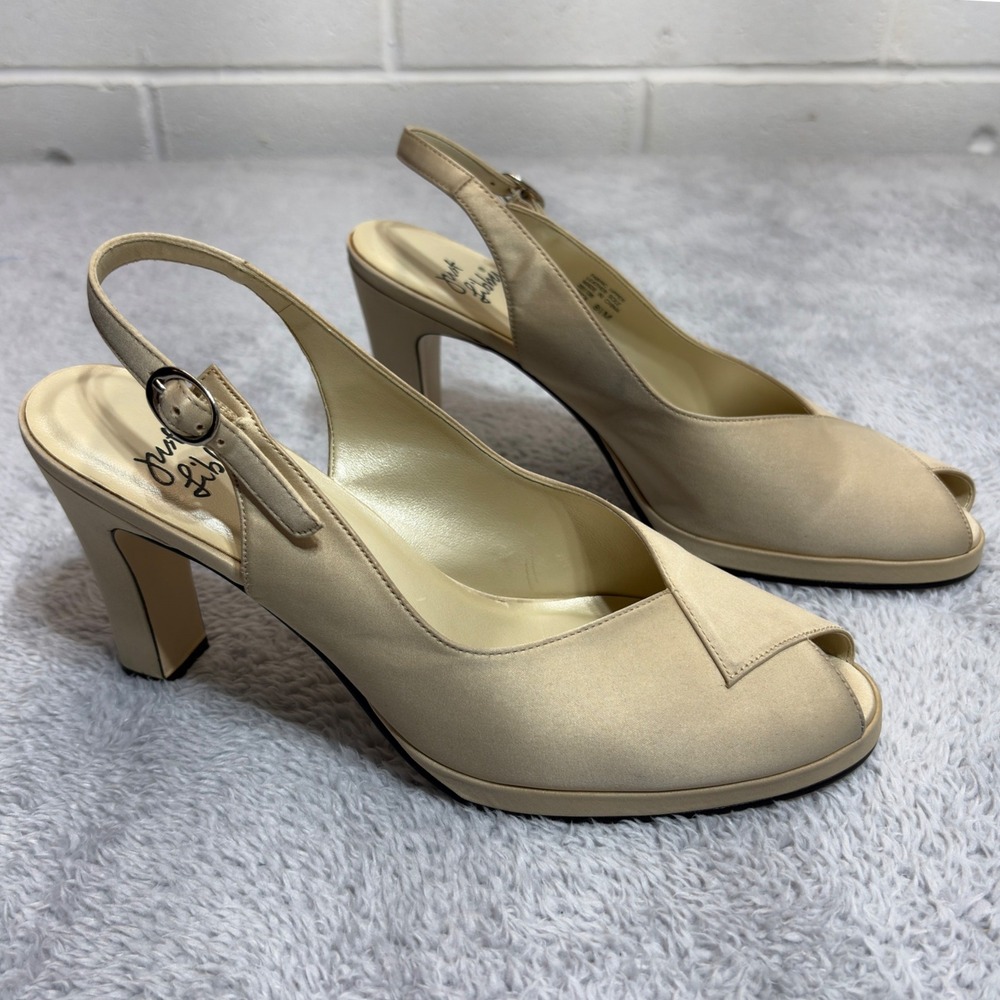 Just Libby Erica Slingback Heels Women's 8.5 M Beige Satin Peep Toe Block Pump